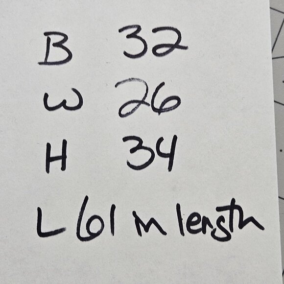 Elegant Black Gold Sleeveless Evening Gown Sheer Back Embroidery Mermaid Silhoue - Picture 15 of 16